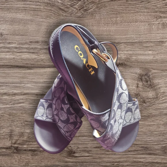 NWOT Coach Fraser Chambray Signature Jacquard Sandal Navy Size 10 - Picture 7 of 8